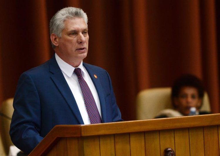 Presidente Miguel Diaz-Canel durante la sesión plenaria hoy en el Parlamento. Foto: Omara García / EPA / EFE.