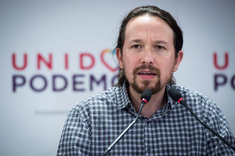 El líder de Podemos, Pablo Iglesias, comparece en la sede de Podemos en Madrid tras conocer el resultado de las elecciones en Andalucía. Iglesias ha lanzado un llamamiento a la movilización a todos los trabajadores, estudiantes, asociaciones y colectivos progresistas del país para frenar el avance de la "extrema derecha" tras la irrupción de Vox en el Parlamento andaluz. EFE/Luca Piergiovanni