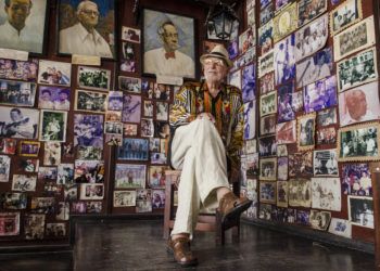 Lino Betancour en la Casa de la Trova de Santiago de Cuba. Foto: Enrique Smith.