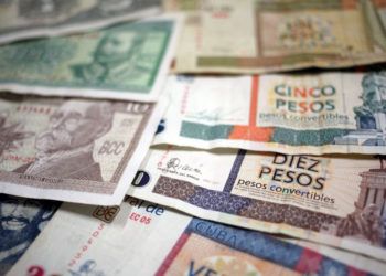 Billetes cubanos. Foto: EFE / Archivo.