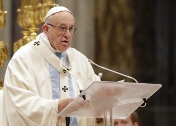 El papa Francisco durante la homilía de la misa de Año Nuevo, en la basílica de San Pedro, en el Vaticano, el 1 de enero de 2019. Foto: Andrew Medichini / AP.