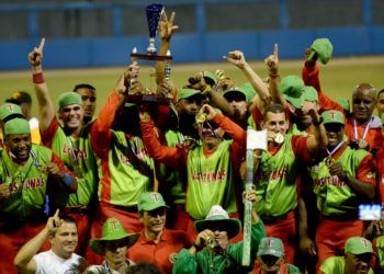 Tras 42 años de espera, Las Tunas se coronó por primera vez campeón de Cuba. Foto: Gabriel García