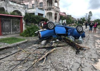 La Habana después del tornado. Foto: Raimundo Urrechaga / Facebook.