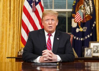 El presidente Donald Trump da un discurso en la Oficina Oval de la Casa Blanca, el martes 8 de enero de 2019, en Washington. Foto: Carlos Barria / Pool vía AP.