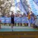 El estadounidense Collin Chartier llega a la meta en primer lugar, en la categoría Elite este sábado, durante el Campeonato Iberoamericano de Triatlón en La Habana. Foto: Ernesto Mastrascusa / EFE.