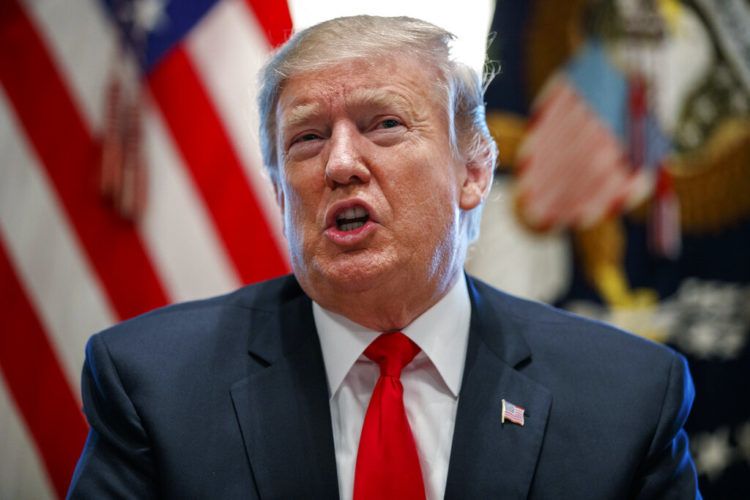 En esta imagen, tomada el 1 de febrero de 2019, el presidente de Estados Unidos, Donald Trump, habla en la Sala del Gabinete de la Casa Blanca, en Washington. Foto: Evan Vucci / AP.