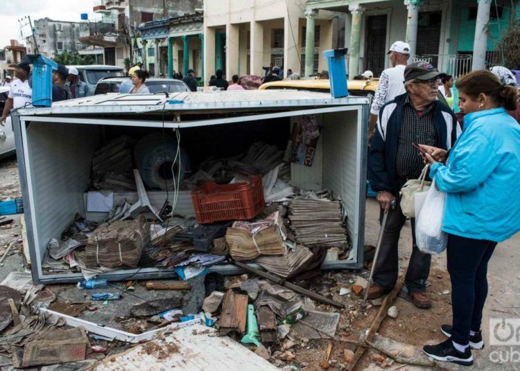 Daños provocados por el tornado del 27 de enero en La Habana. Foto: Otmaro Rodríguez.