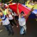 Manifestantes durante una protesta antigubernamental en Urena, Venezuela, el martes 12 de febrero de 2019, en la frontera con Colombia. Foto: Fernando Llano / AP.