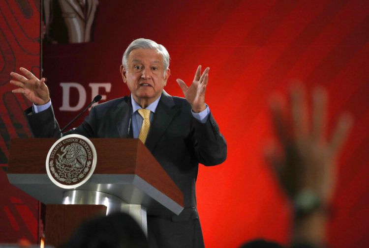 El presidente mexicano, Andrés Manuel López Obrador, durante una conferencia de prensa en el Palacio Nacional en la Ciudad de México, el 8 de marzo del 2019. Foto: Marco Ugarte / AP.