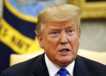 El presidente Donald Trump hablando en la Oficina Oval de la Casa Blanca en Washington. Foto: Jacquelyn Martin / AP.