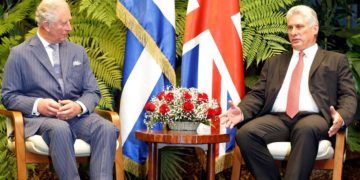 Encuentro entre el Príncipe Carlos y el presidente cubano Miguel Díaz-Canel, en La Habana, el 25 de marzo de 2019. Foto: EFE.