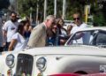 El Príncipe Carlos de Inglaterra y su esposa Camila, duquesa de Cornualles, visitan una exhibición de autos clásicos británicos en los alrededores del parque de 17 y 6 en el Vedado, La Habana, el 26 de marzo de 2019. Foto: Otmaro Rodríguez.