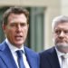 El fiscal general de Australia Christian Porter, a la izquierda, y el ministro de Comunicaciones Mitch Fifield, durante una conferencia de prensa en el Parlamento el miércoles 4 de abril de 2019 en Canberra. Foto: Mick Tsikas / AAP Image vía AP.