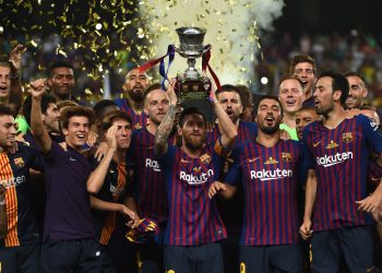 El Barcelona celebra su título en la Supercopa de España 2018 ante el Sevilla. Foto: RTVE.