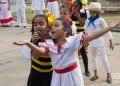 Actividades infantiles en la apertura artística del corredor cultural de la Calle Línea, el sábado 27 de abril de 2019 durante la XIII Bienal de La Habana. Foto: Otmaro Rodríguez.