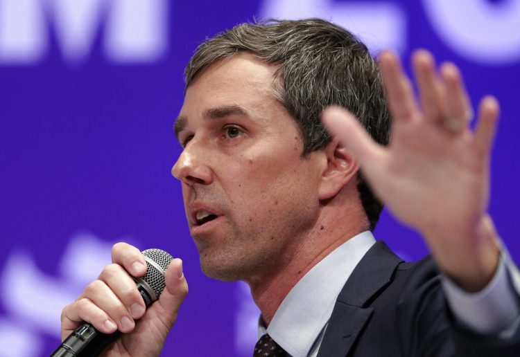 El aspirante demócrata Beto O'Rourke en un evento en la Universidad Estatal de Texas en Houston el 24 de abril del 2019. Foto: Michael Wyke / AP / Archivo.