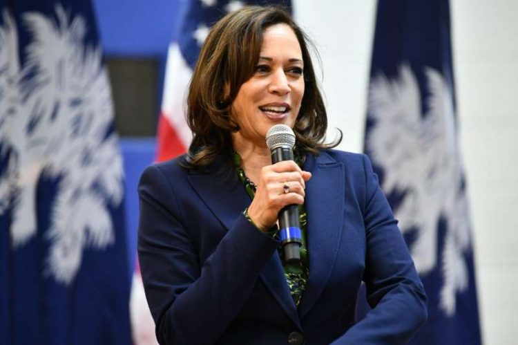 La  senadora Kamala Harris. Foto: Meg Kinnard, AP.