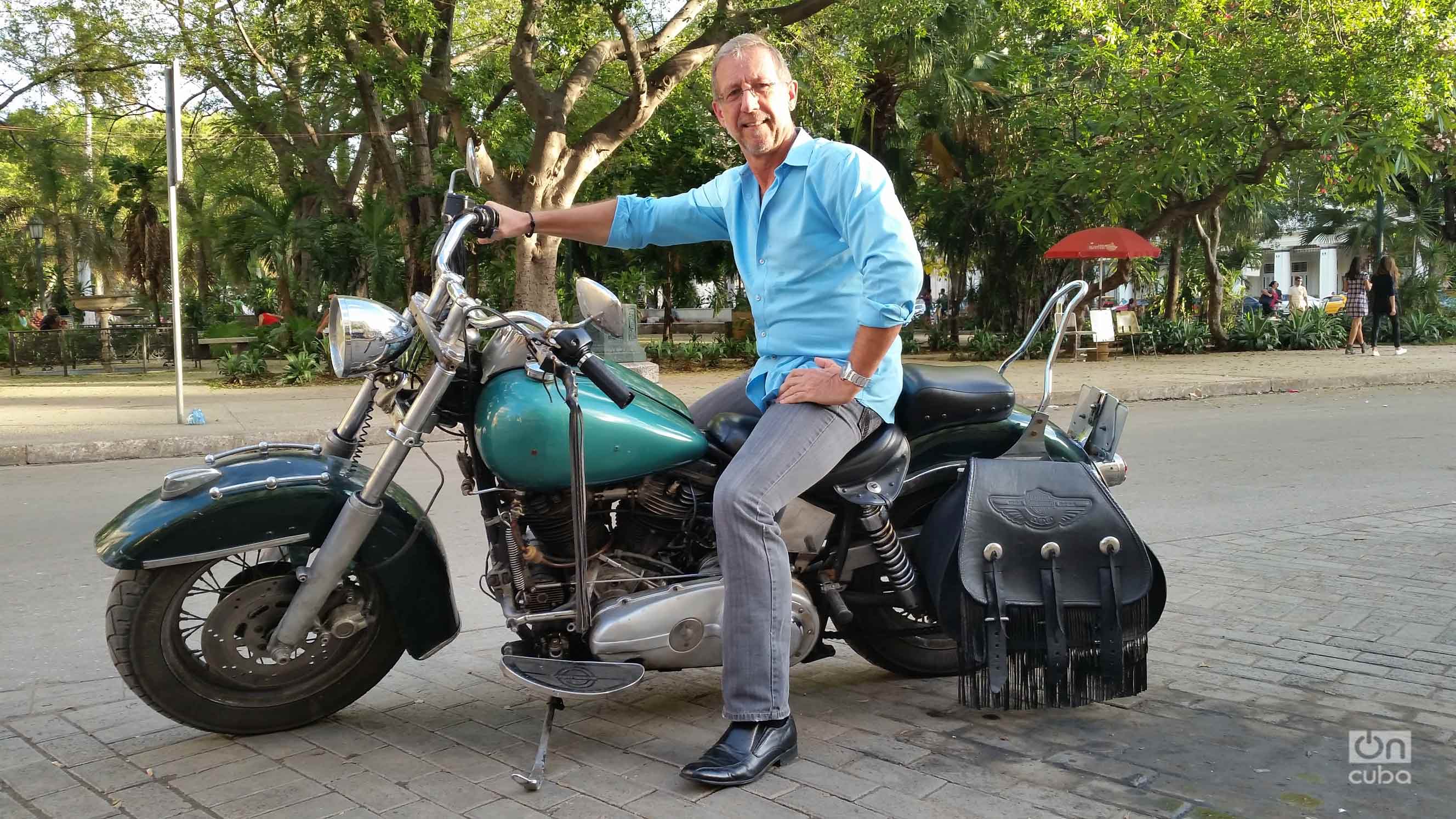 Christopher P Baker en La Habana.