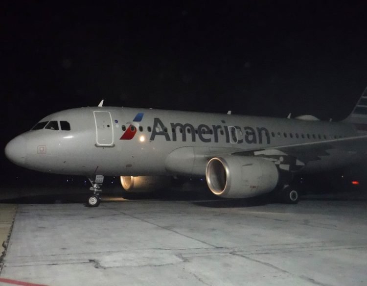 Vuelo inaugural a Santiago de Cuba. Foto: Radio Rebelde.