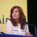 La expresidenta argentina Cristina Fernández sonríe mientras presenta su libro "Sinceramente" en la Feria del Libro de Buenos Aires, Argentina, el jueves 9 de mayo de 2019. Foto: Unidad Ciudadana via AP.