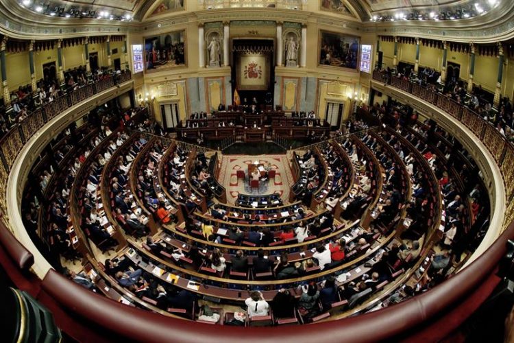 Vista general del hemiciclo de la Cámara Baja, durante la sesión constitutiva del Congreso de la XIII Legislatura. EFE/Javier Lizón.