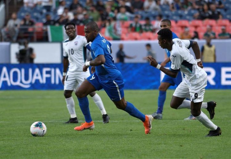 Cuba siempre corrió detrás de Martinica y no tuve ninguna oportunidad de ganar el partido.  EFE/ Todd Pierson