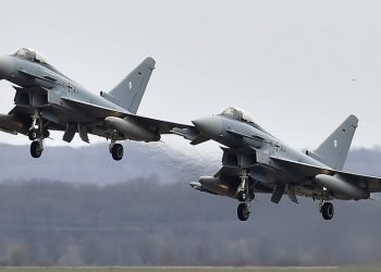 Dos Eurocaza en la Base Aérea Alemana en Noervenich, oeste de Alemania, el 21 de marzo del 2016. Foto: Martin Meissner / AP.