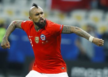 Arturo Vidal tras convertir un penal para Chile en la definición desde los 12 pasos ante Colombia en los cuartos de final de la Copa América en Sao Paulo, Brasil, el viernes 28 de junio de 2019. (AP Foto/Víctor R. Caivano)