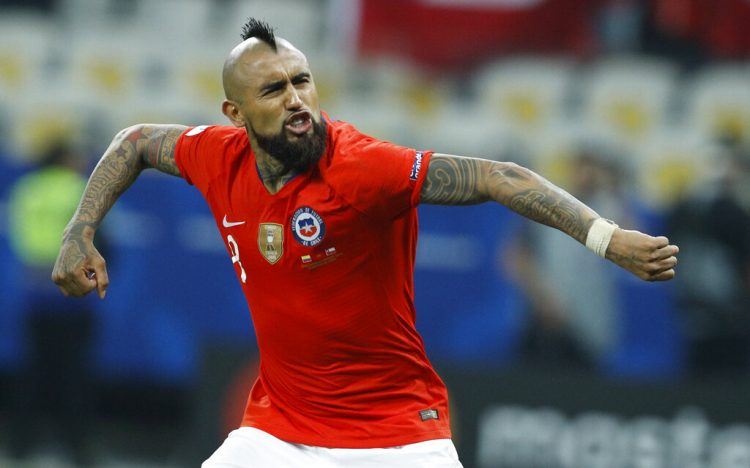 Arturo Vidal tras convertir un penal para Chile en la definición desde los 12 pasos ante Colombia en los cuartos de final de la Copa América en Sao Paulo, Brasil, el viernes 28 de junio de 2019. (AP Foto/Víctor R. Caivano)