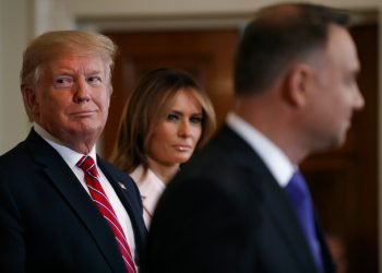 El residente Donald Trump y la primera dama Melania Trump asisten a una recepción con el presidente polaco Andrzej Duda en la Casa Blanca, Washington, 12 de junio de 2019. Foto: Jacquelyn Martin / AP.