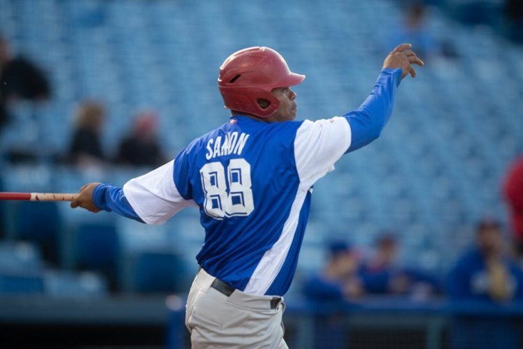 El tercer madero cubano, Yordanis Samón, fue el héroe de la victoria ante República Dominicana. Foto: Phil Selig/Archivo OnCuba.