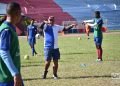 Raúl Mederos dirige un entrenamiento del equipo cubano de fútbol en La Habana,con vistas a la Copa Oro 2019. Foto: Otmaro Rodríguez.