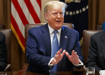 Donald Trump durante una reunión de gabinete en la Casa Blanca de Washington el 16 de julio del 2019. Foto: Alex Brandon / AP.