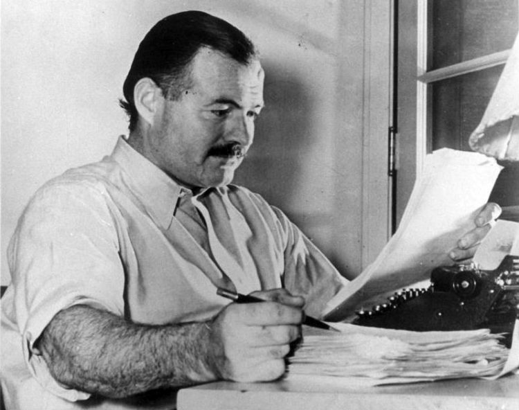 Ernest Hemingway en los años 30. Foto: Toronto History / Flickr.