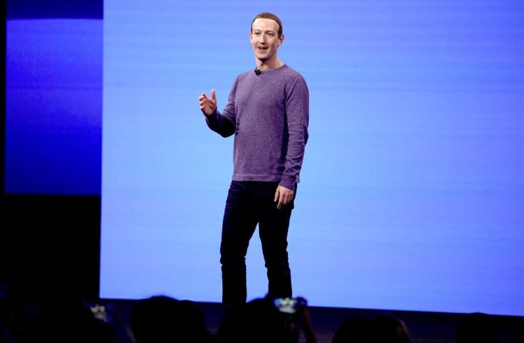 El director general de Facebook, Mark Zuckerberg, durante una conferencia de programadores de Facebook en San Jose, California, abril de 2019.  Foto: Tony Avelar/ AP.