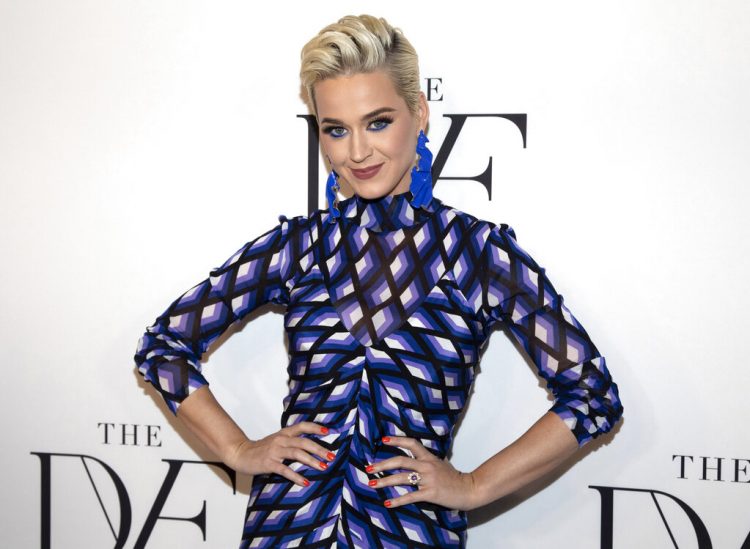 En esta fotografía de archivo del 11 de abril de 201, Katy Perry posa en la 10a entrega anual de los Premios DVF en el Museo de Brooklyn en Nueva York. Foto: Andy Kropa / Invision / AP / Archivo.