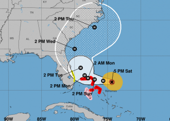 El cono de proyección de Dorian a las 5pm del sábado 31. Imagen: NHC/NOAA