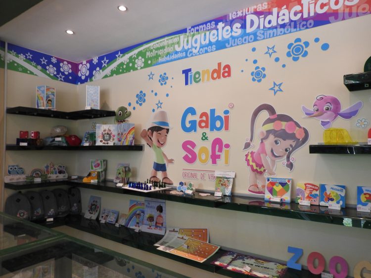 Cooperativa Decorarte de Varadero, desarrolla su marca "Gabi y Sofi", es una de las 400 cooperativas no agropecuarias que existen en Cuba.