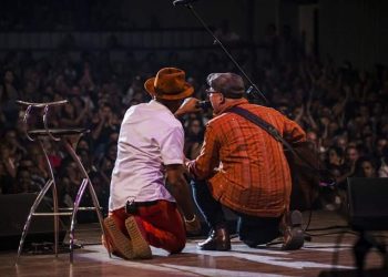 Kelvis Ochoa-Descemr Bueno-concierto