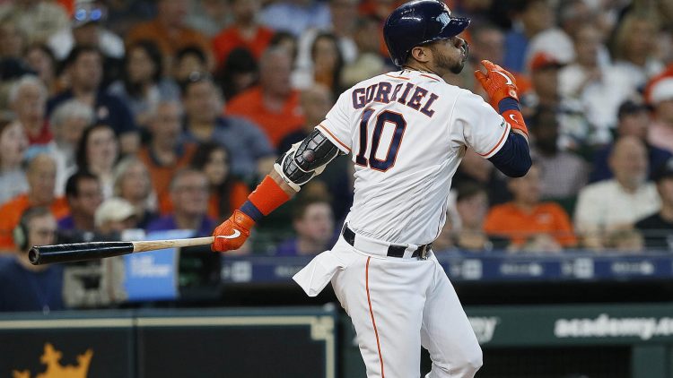 El cubano Yuli Gurriel sigue encendido al bate con los Astros de Houston, e igualó la marca de su equipo de carreras impulsadas en un partido (8). Foto: mlb.nbcsports.com