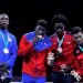 Andy Cruz (2-i) de Cuba, posa con Keyshaw Davis (i) de Estados Unidos, plata, Conrand Ryan (2-d) de Antigua y Barbuda, y Michael Alexander de Trinidad y Tobago, bronce, este viernes en la premiación de welter ligero en boxeo masculino en los Juegos Panamericanos 2019, en Lima (Perú). Foto: Christian Ugarte / EFE.