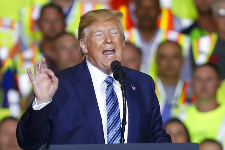 Donald Trump habla durante un acto en Monaca, Pensilvania, el 13 de agosto del 2019. Foto: Keith Srakocic / AP.