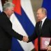 Los presidentes de Cuba, Miguel Díaz-Canel, y Rusia, Vladimir Putin, durante la visita del mandatario cubano a Moscú. Foto: AP / Archivo.