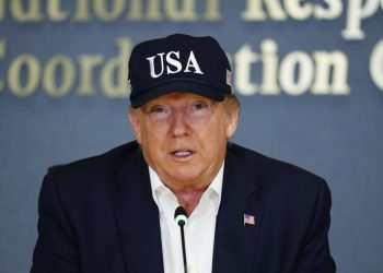 El presidente Donald Trump habla en la Agencia Federal para el Manejo de Emergencias, el domingo 1 de septiembre de 2019, en Washington. (AP Foto/Jacquelyn Martin)