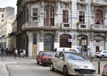 Cuba venderá autos en dólares con un descuento del 10% de su precio de venta actual en CUC. Foto: Otmaro Rodríguez / Archivo.