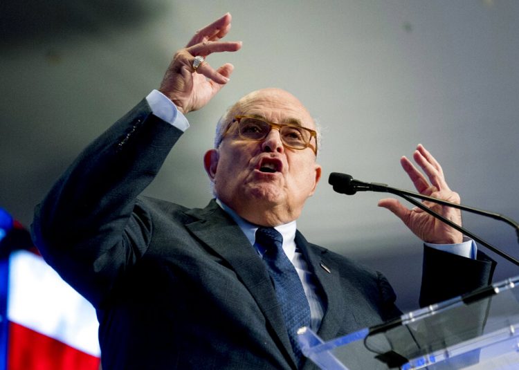 Rudy Giuliani, abogado del presidente Donald Trump, habla en Washington. Foto: Andrew Harnik / AP / Archivo.