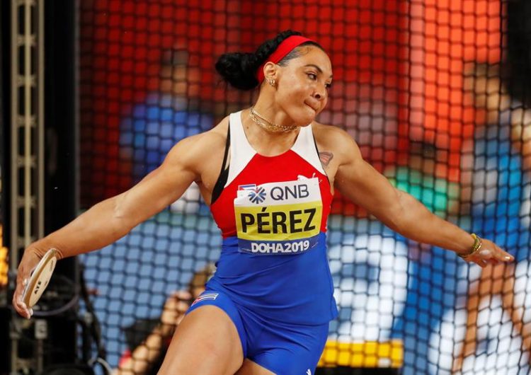 La cubana Yaimé Pérez, campeona mundial y panamericana del lanzamiento del disco. Foto: Valdrin Xhemaj / EFE / Archivo.