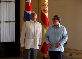 El Alto Representante de la Unión Europea, Josep Borrel, junto a Bruno Rodríguez, canciller de Cuba. Foto: EFE/Archivo.