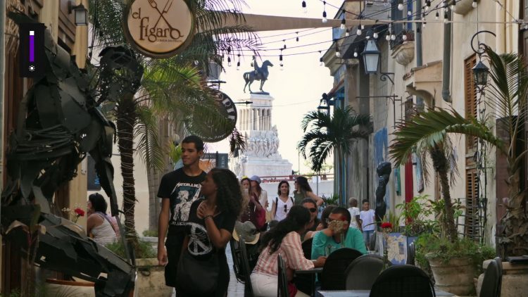 El Callejón de los Peluqueros, desde donde se tejen las historias del documental "Por cuenta propia". (Archivo)