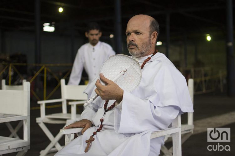 Osvaldo Doimeadiós en Oficio de isla. Foto: Otmaro Rodríguez